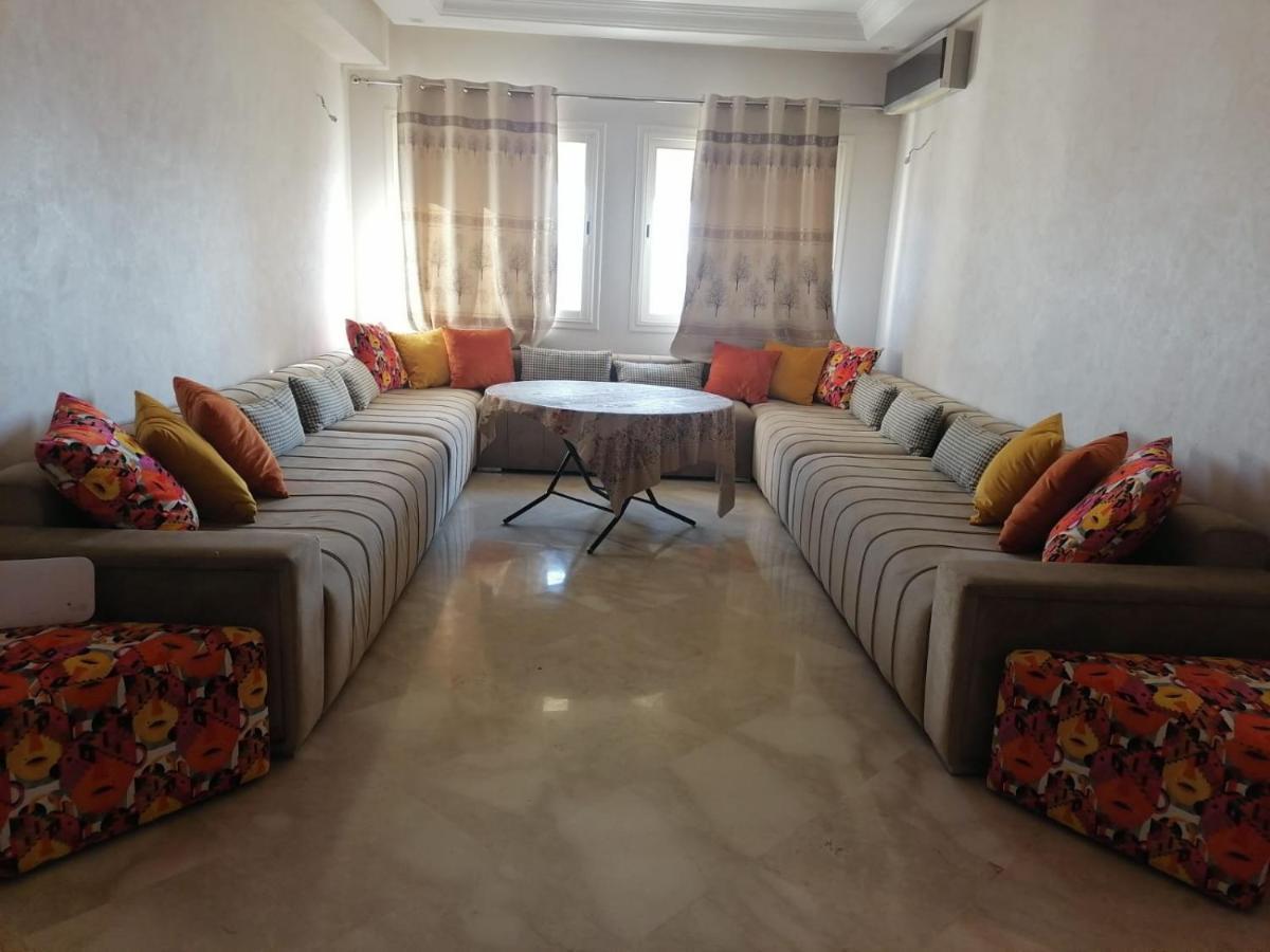 Appartement En Plein Centre De 卡萨布兰卡 外观 照片